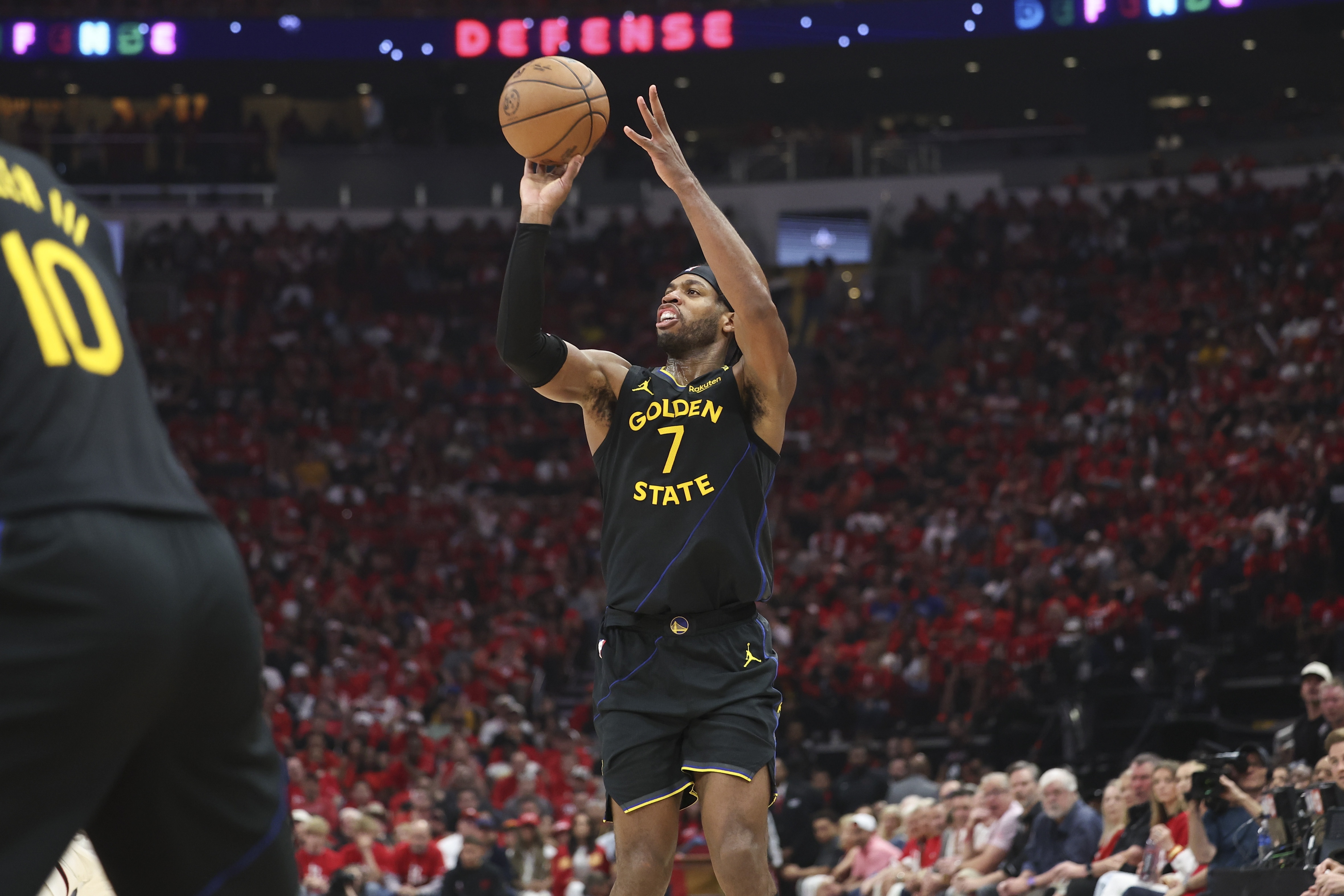 NBA季后赛赛程吃紧，德国国家队关键战完成体检，态度坚定，资深球员宣示担当的简单介绍